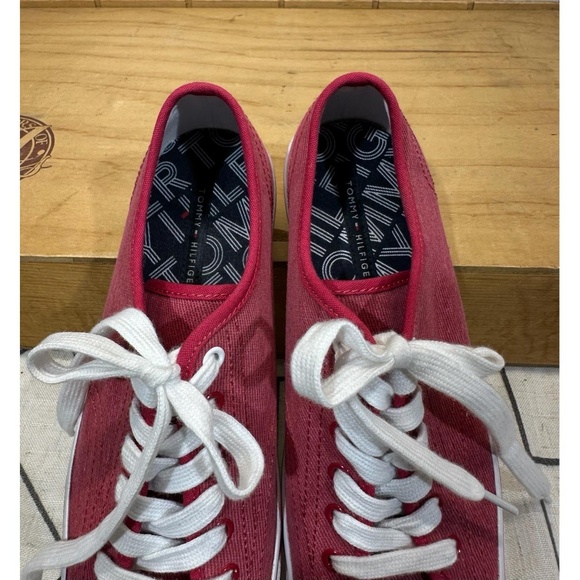 Tommy Hilfiger Lace-Up Sneakers Low-Top Canvas Red Women Size 8 1/2 M - Picture 8 of 9